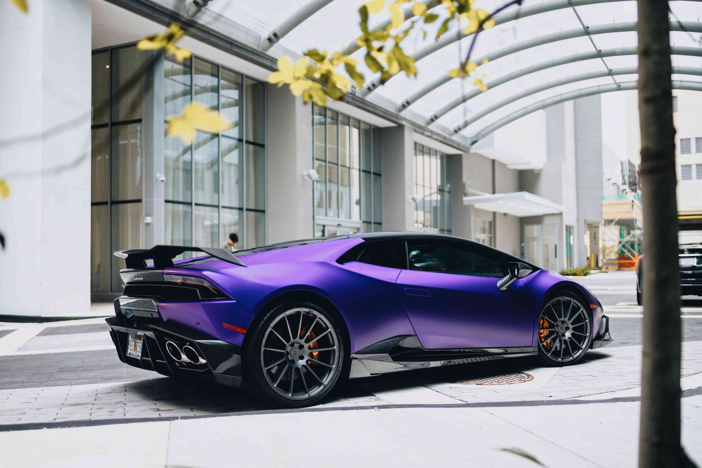 Lamborghini huracan purple