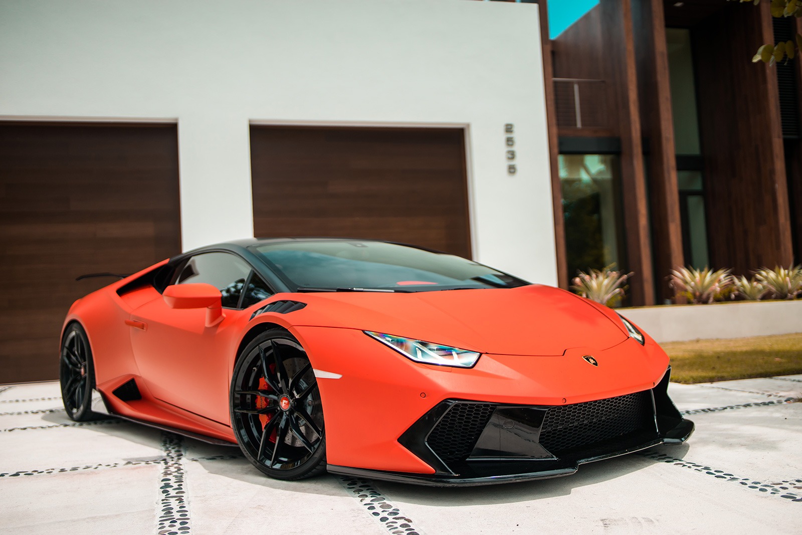 lamborghini huracan red